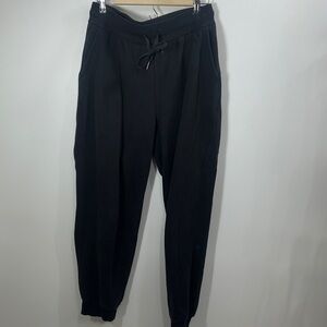 Lululemon women’s black sweatpants joggers size 8